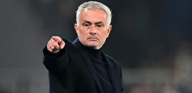 Benfica encaminha retorno de José Mourinho