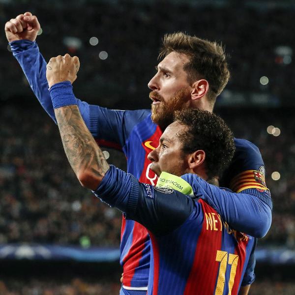 Messi e Neymar comemoram a vitória histórica do Barcelona sobre o PSG