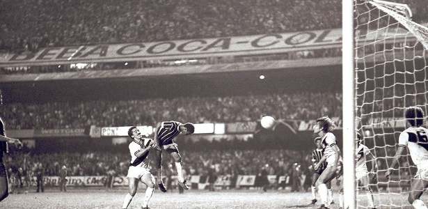 Final do Paulista de 1977 entre Corinthians e Ponte Preta, no Morumbi - Reprodução - Reprodução