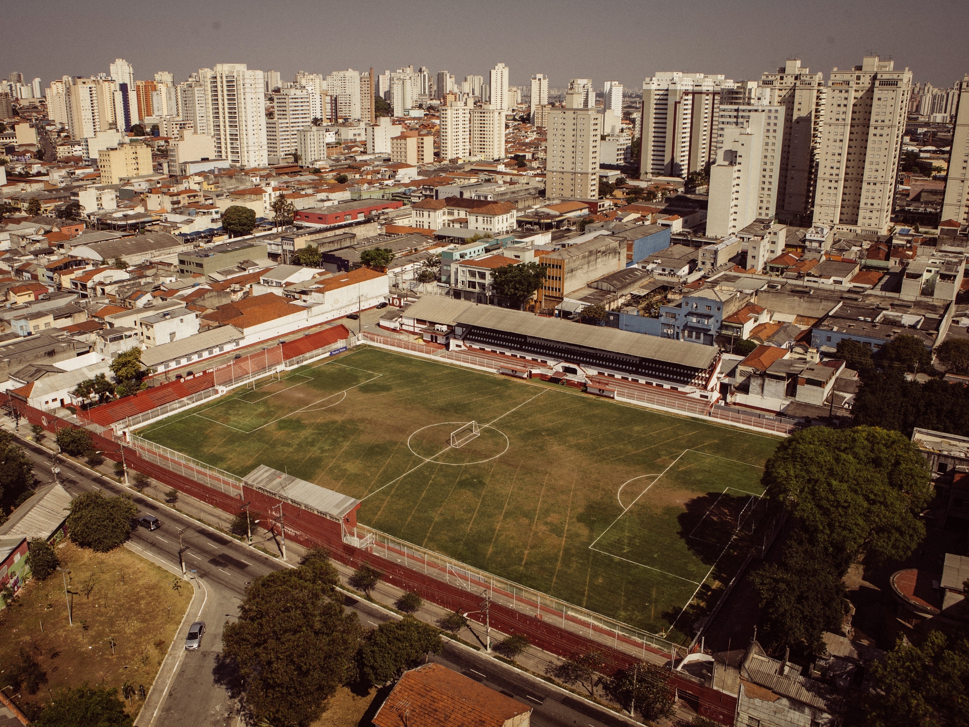 COMO É VER UM JOGO DO JUVENTUS DA MOÓCA NA RUA JAVARI?? 