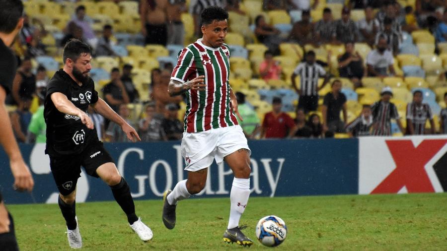 Volante Allan chegou ao Flu durante a temporada e tem conquistado espaço no time - Mailson Santana/Fluminense FC
