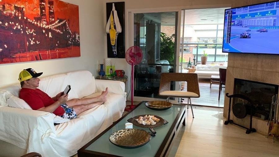 Reginaldo Leme assiste transmissão da F1 em casa - Reprodução/Instagram