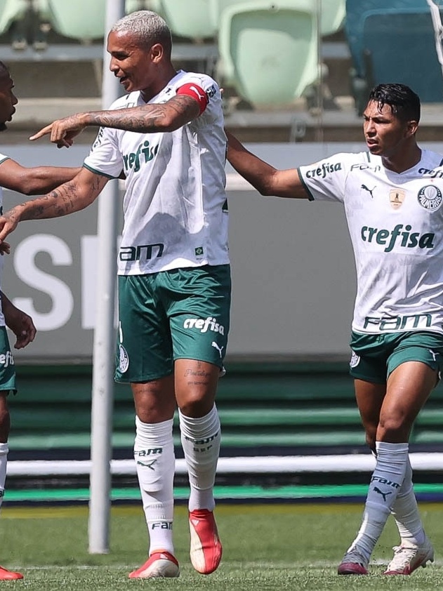 Palmeiras empata jogo-treino com o Pouso Alegre; veja as escalações