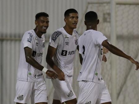 Lucas Barbosa brilha, Santos bate Fluminense e est&Atilde;&iexcl; nas quartas da Copinha  - 16/01/2022 - UOL Esporte