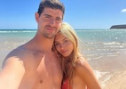 Courtois pede modelo israelense em casamento durante férias paradisíacas - Reprodução/Instagram