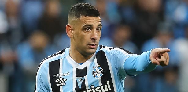 Diego Souza revela atuar com hérnia inguinal no Grêmio e diz que