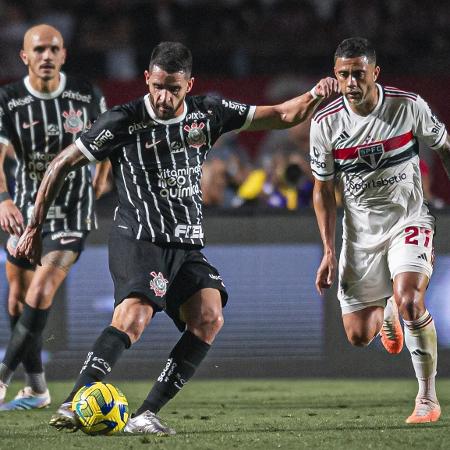 Renato Augusto em ação durante São Paulo x Corinthians, jogo da Copa do Brasil