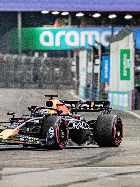 Max Verstappen durante treino classificatório do GP de Singapura