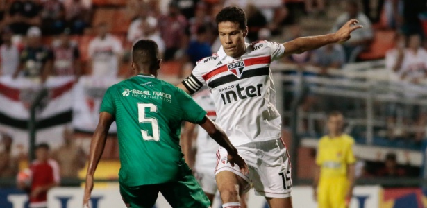 Guarani perde Lucas Cardoso para início do Paulista por fratura na mão