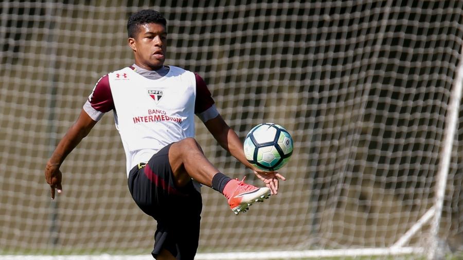 Léo Natel, atacante revelado pelo São Paulo, tem pré-contrato com o Corinthians no mercado da bola - Marcello Zambrana/AGIF