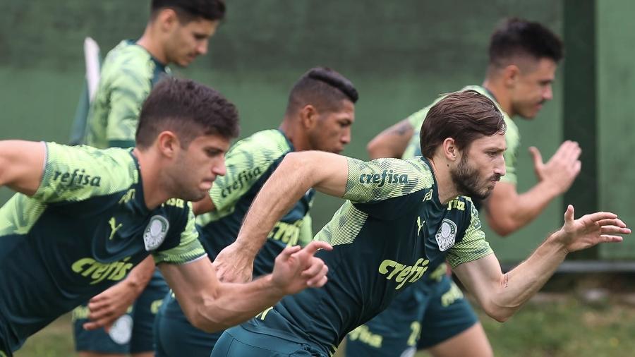 Kuscevic, Viña, Rony, Willian e Veiga durante treino do Palmeiras - Cesar Greco