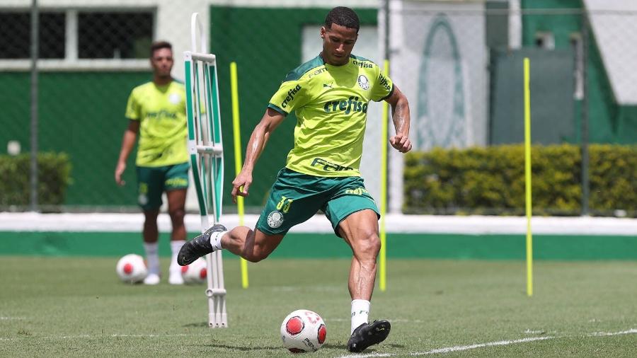 Murilo durante atividade na Academia de Futebol - Cesar Greco/Palmeiras