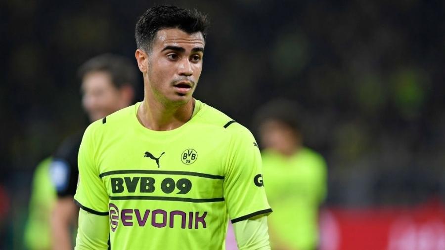 Sem espaço, Reinier pode deixar empréstimo com o Borussia Dortmund.