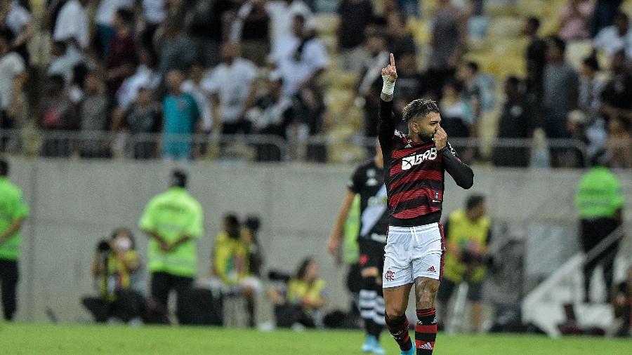 Gabigol comemorou seu gol pelo Flamengo diante da torcida do Vasco, e gerou confusão entre os jogadores - Thiago Ribeiro/AGIF