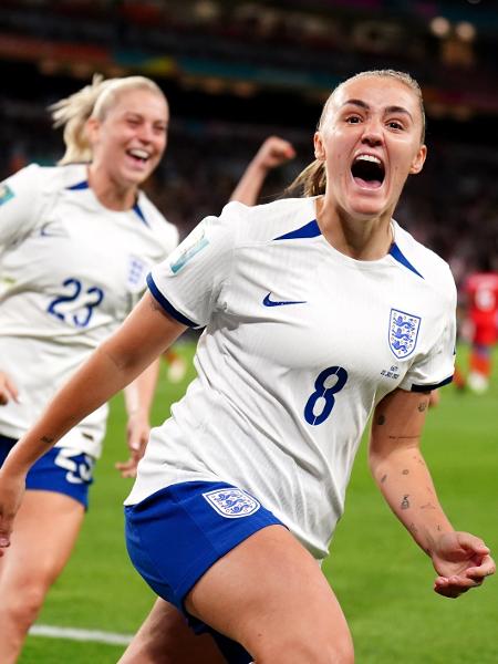 Stanway, da Inglaterra, comemora gol contra o Haiti pela Copa do Mundo feminina
