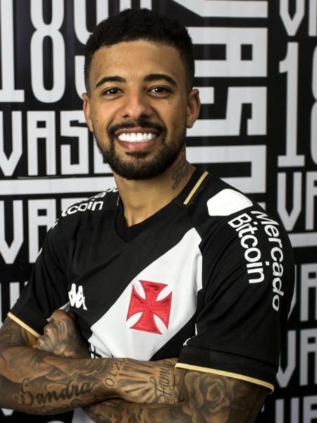 Vasco anuncia a contratação do meia Paulinho