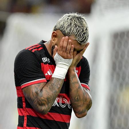 Gabigol, do Flamengo, lamenta gol perdido em jogo do Carioca; Jogador foi suspenso
