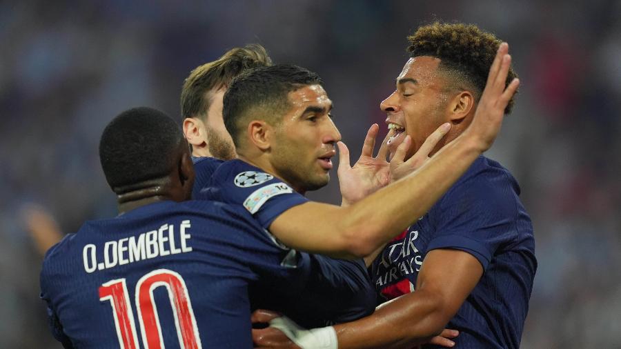 Jogadores do PSG celebram gol de Hakimi durante final da Champions League - DAVIDE SPADA/DIA ESPORTIVO/ESTADÃO CONTEÚDO
