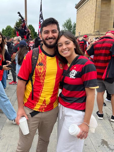Tunisiano Reamy e brasileira Giulia: torcedores de Espérance e Flamengo se apaixonaram na Suíça viraram noivos Tunisiano Reamy e brasileira Giulia: torcedores de Espérance e Flamengo se apaixonaram na Suíça viraram noivos