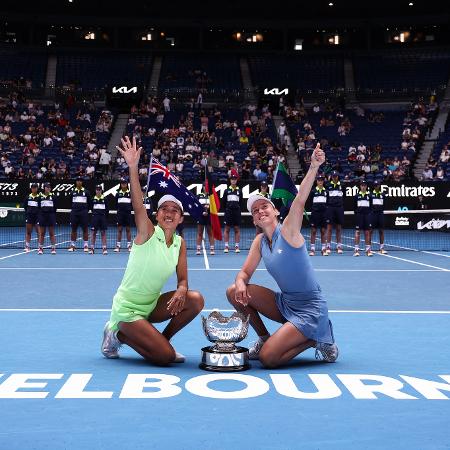 Mertens e Zhang conquistam o Australian Open; Harrison e Skupski