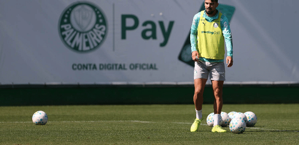 Abel ganha cinco reforços para mudar Palmeiras após derrota no Brasileirão