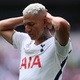 Richarlison questiona t&eacute;cnico enquanto fica em beco sem sa&iacute;da no Tottenham