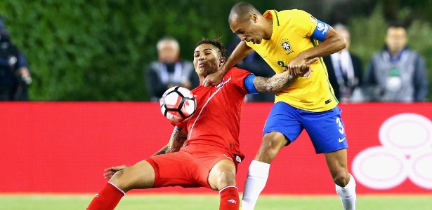 Miranda e Paolo Guerrero - Tim Bradbury/Getty Images - Tim Bradbury/Getty Images