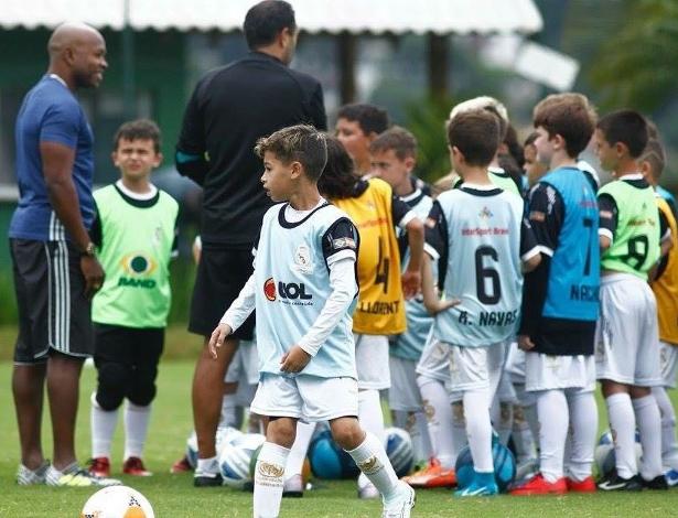 Crianças participam de clínica de futebol da Fundação Real Madrid no Brasil - Divulgação