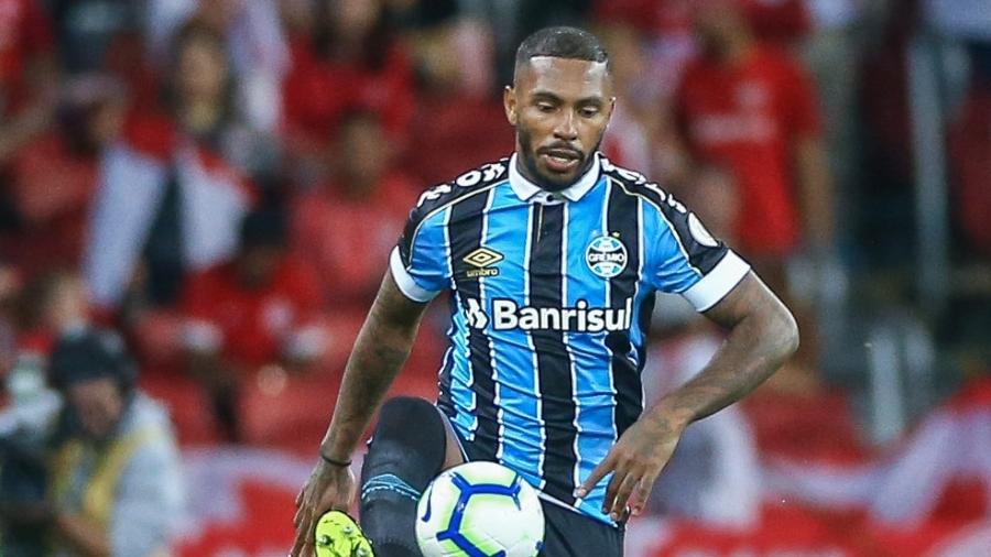 Paulo Miranda, zagueiro do Grêmio, acredita que seja possível pensar apenas no Fortaleza - Divulgação/Site oficial do Grêmio