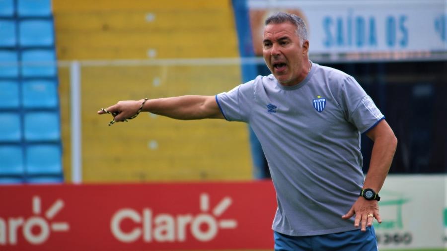O treinador português Augusto Inácio enquanto ainda comandava o Avaí - André Palma Ribeiro/Avaí FC