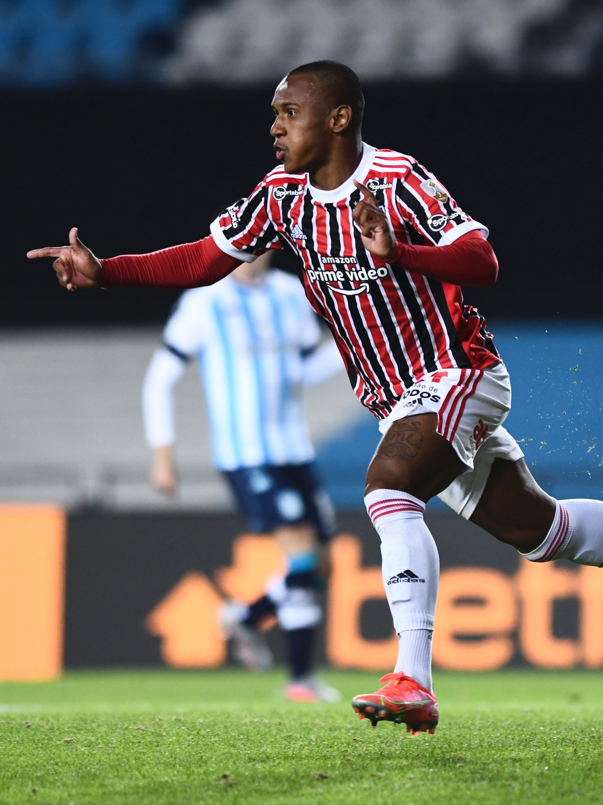 É JOGO DECISIVO! São Paulo ENCARA o Racing hoje pela Libertadores!, CAMISA  10 – 18/05/21