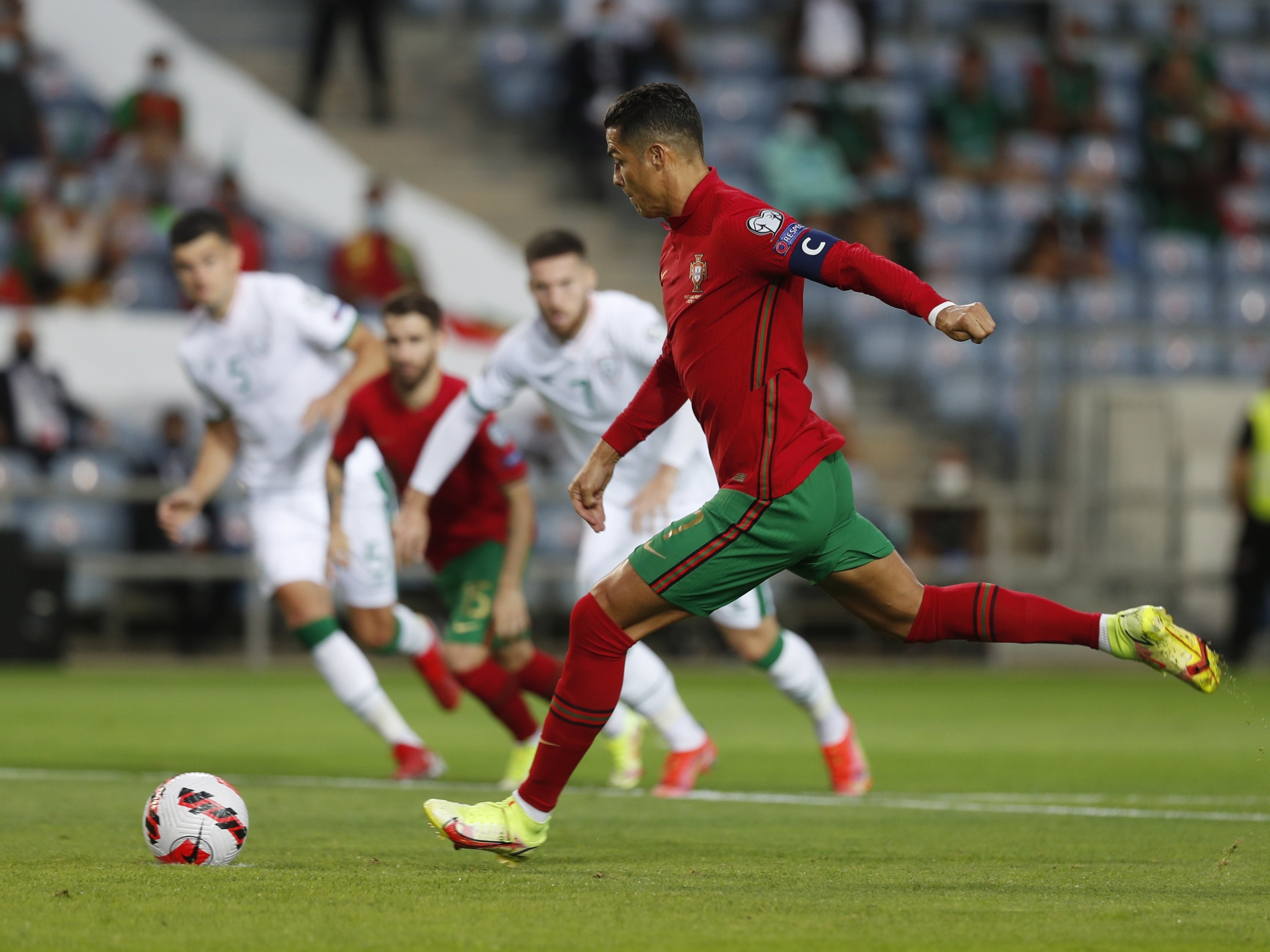 Portugal ganha todos os jogos e Cristiano Ronaldo é o artilheiro da seleção