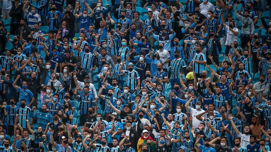 Estádios de futebol já estão recebendo público em diversos lugares do país há meses - Lucas Uebel/Grêmio FBPA
