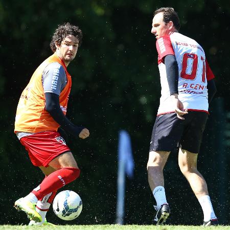 Alexandre Pato e Rogério Ceni juntos no São Paulo, em 2014