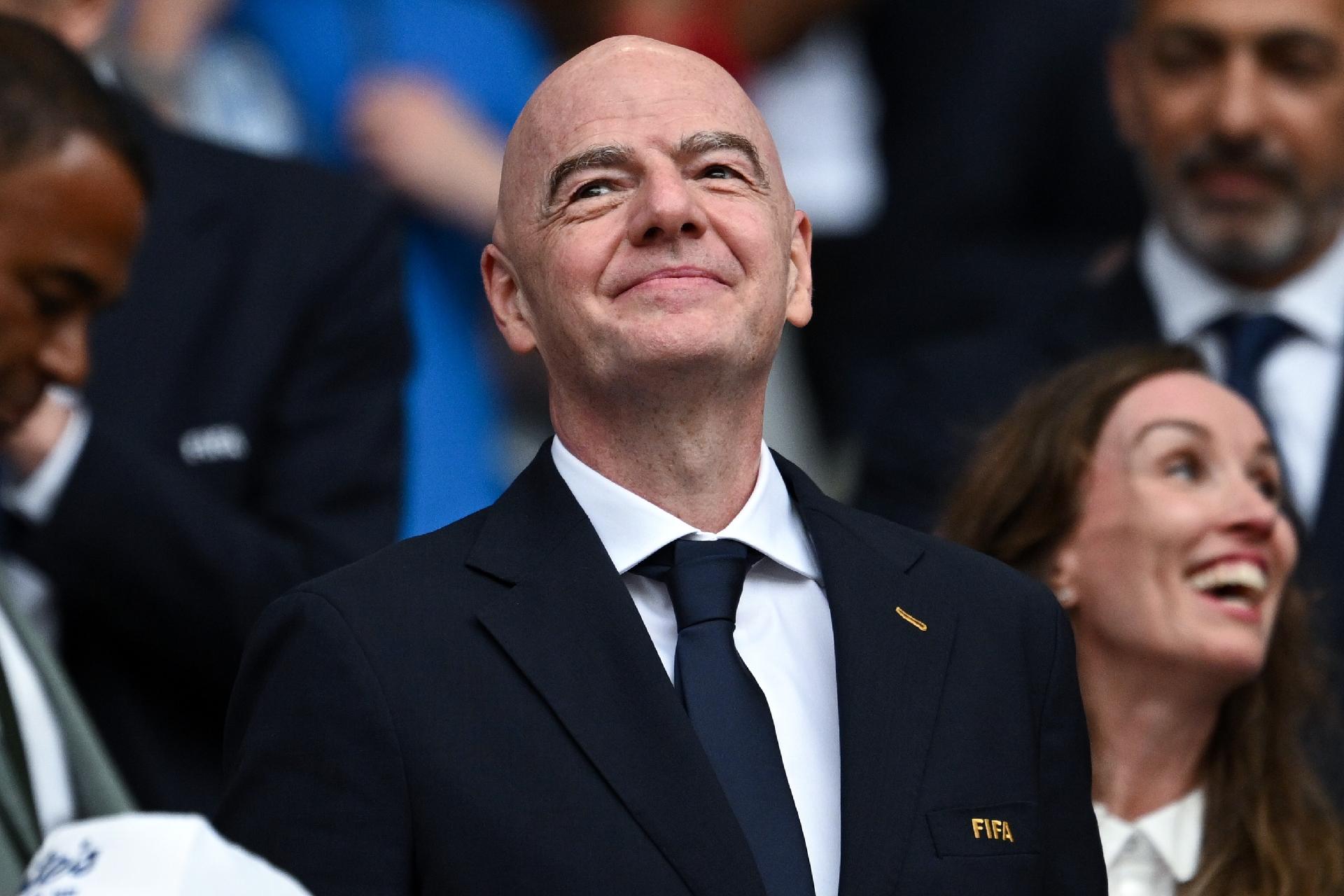 Gianni Infantino, presidente da Fifa, durante jogo entre Inglaterra e Noruega pela Copa do Mundo - undefined