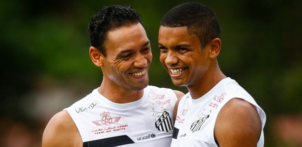 Braz retomou posição após lesão de Gustavo Henrique; Ricardo Oliveira volta ao time - Divulgação/Santos FC