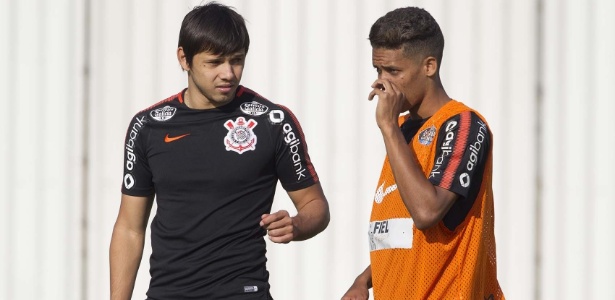 Segundo Osmar Loss, Romero e Pedrinho disputam vaga na ponta-direita do Corinthians - Daniel Augusto Jr/Agência Corinthians