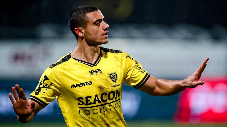 Giakoumakis, do VVV-Venlo, já fez 13 gols em 2021 - Divulgação