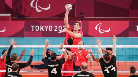 Gigante de 2,37 metros é tratado como joia para fazer história na seleção  de vôlei paralímpica