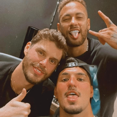 Neymar, Bruninho e Gabriel Medina estiveram juntos ontem - Reprodução/Instagram