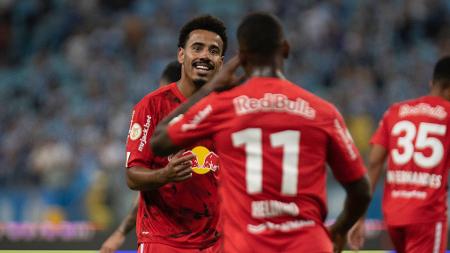 Suárez marca 1º gol no Brasileirão, mas Grêmio deixa Red Bull