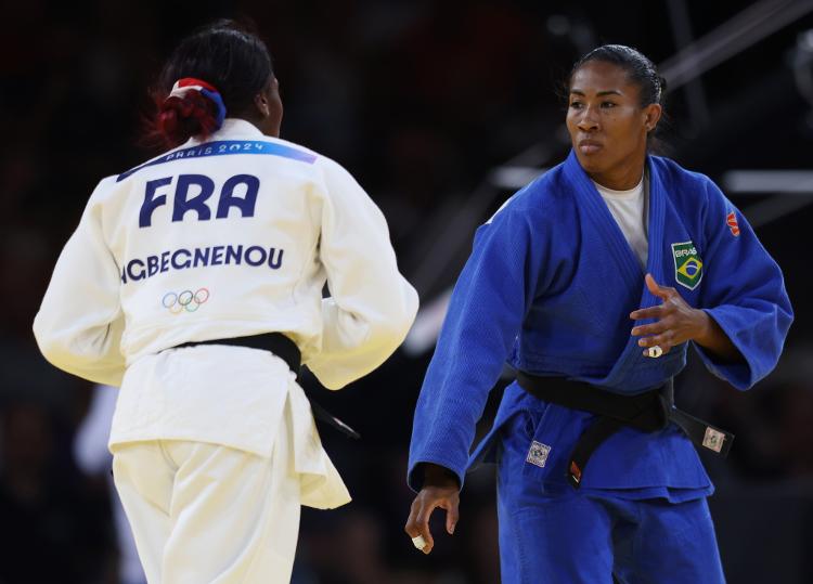 Ketleyn Quadros foi medalha de bronze por equipes nas Olimpíadas de Paris