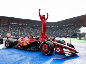 Na disputa pelo título, Ferrari quer que só se fale de Verstappen e Norris