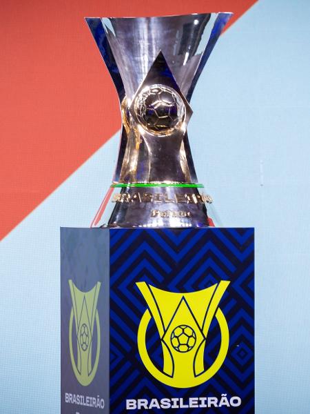 Taça do Brasileirão, ainda organizado pela CBF Taça do Brasileirão, ainda organizado pela CBF