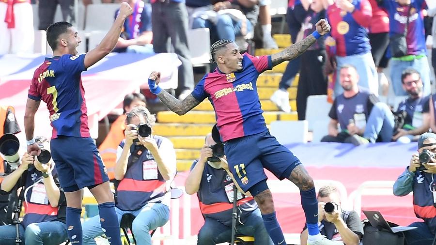 Raphinha comemora gol marcado pelo Barcelona contra o Real Madrid, pelo Campeonato Espanhol Raphinha comemora gol marcado pelo Barcelona contra o Real Madrid, pelo Campeonato Espanhol