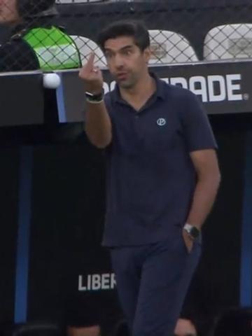 abel-ferreira-mostrou-o-dedo-do-meio-par