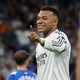 Taxista streamer se choca ao encontrar Mbapp&eacute; e affair nas ruas de Madri