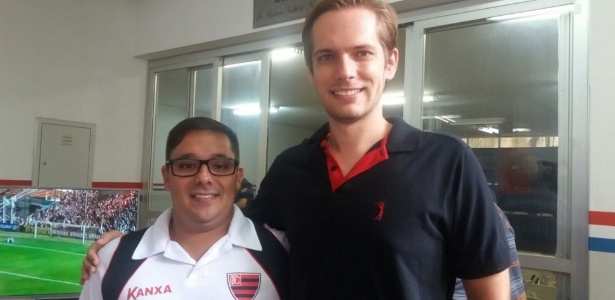 Renan Freitas (à esquerda) é o treinador do Oeste desde o final de 2015 - Reprodução/Twitter