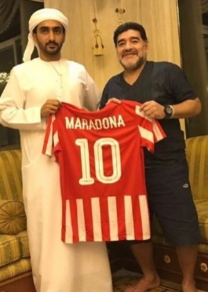 Maradona comandará o Fujairah, que disputa a segunda divisão dos Emirados Árabes - Reprodução