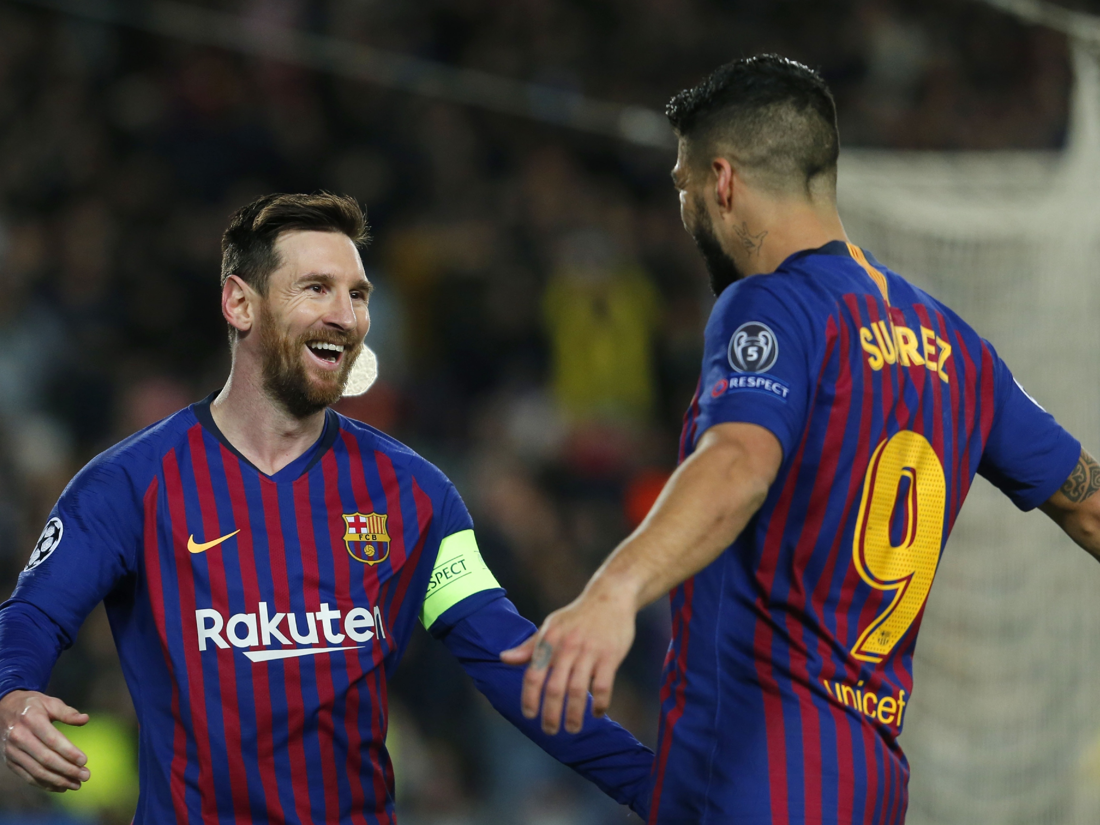 Messi deixa milhões de viúvas e, até na despedida do Barcelona, é